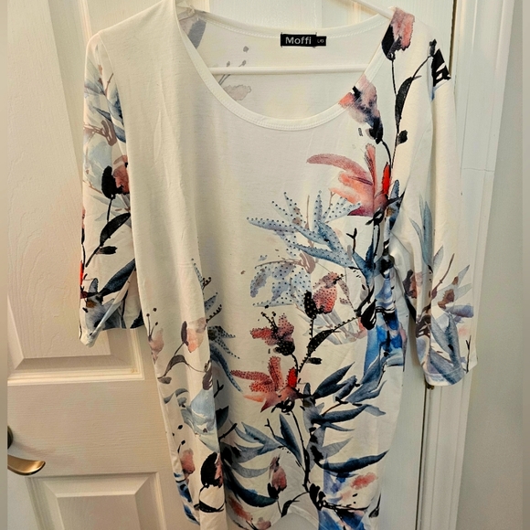 💝3/20$ large beautiful white shirt with floral and birds - Picture 1 of 2